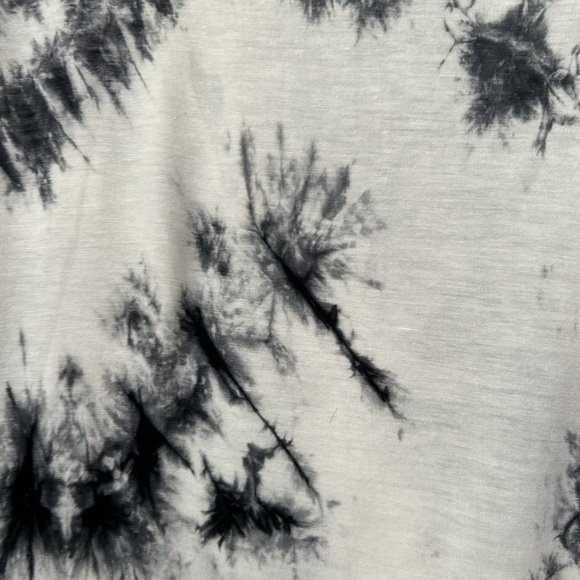 DJT White & Black Long Sleeve Tunic Top Dress with Handkerchief Double  Hemline - Picture 4 of 5